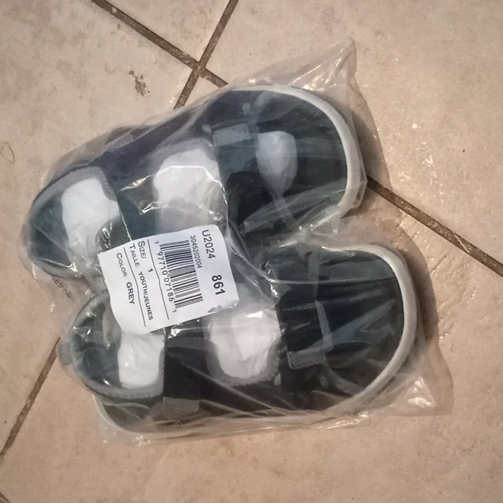 Boy sandals